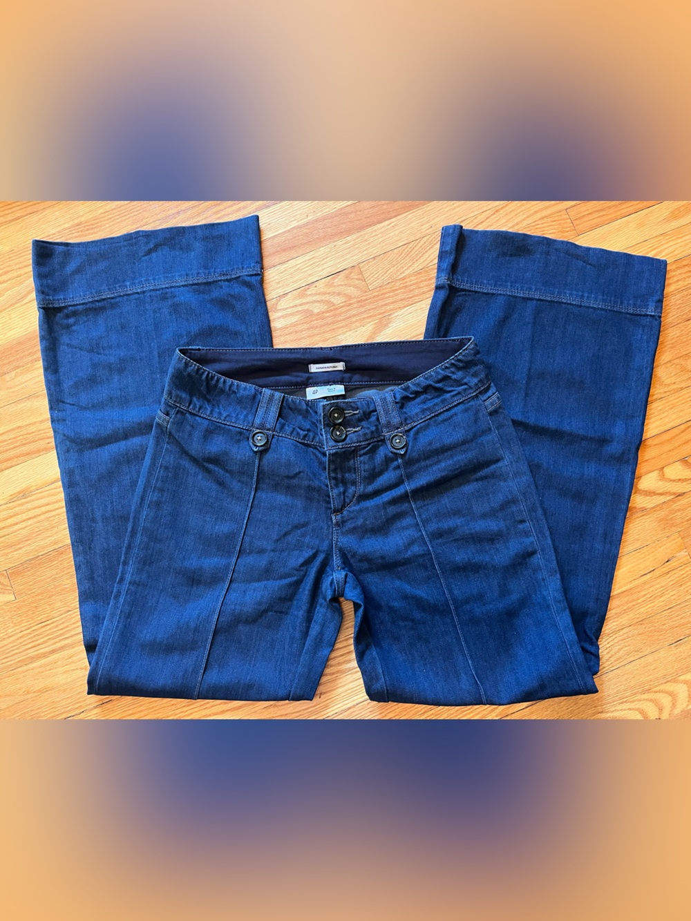 Banana Republic Urban Flared Leg jeans 4P